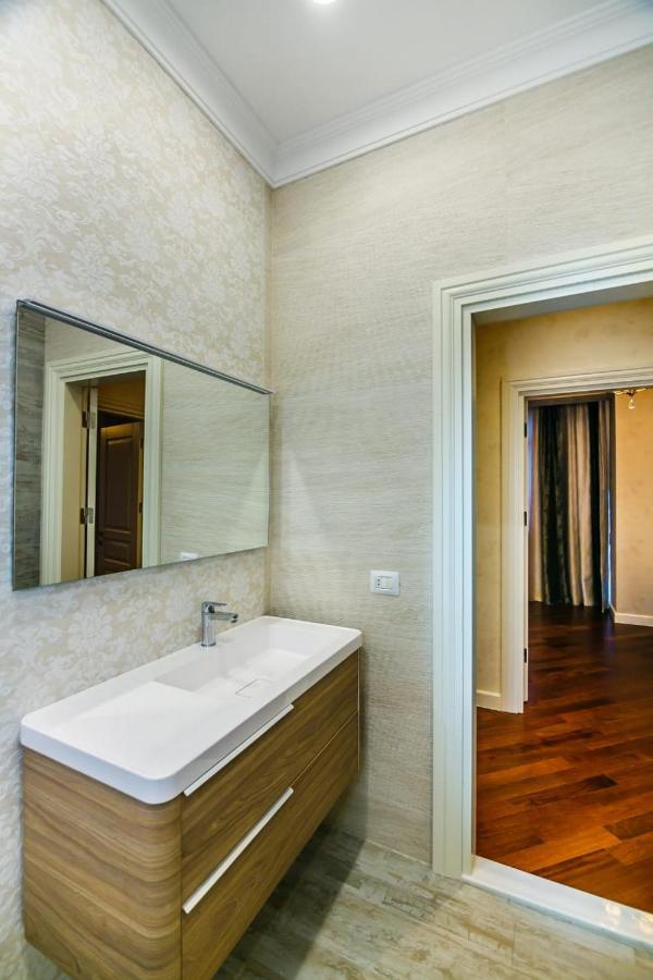 Lux Family Apartment In City Center Baku Zewnętrze zdjęcie