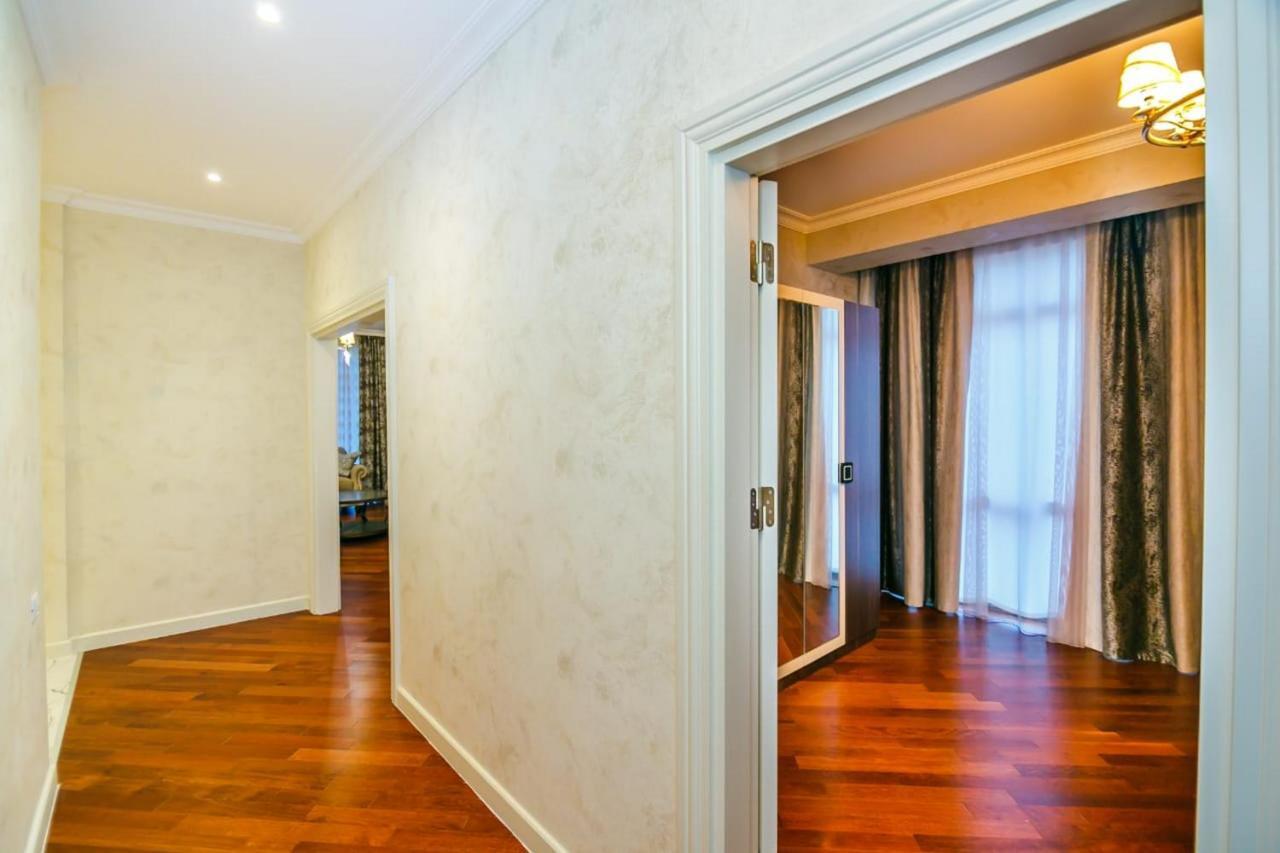 Lux Family Apartment In City Center Baku Zewnętrze zdjęcie